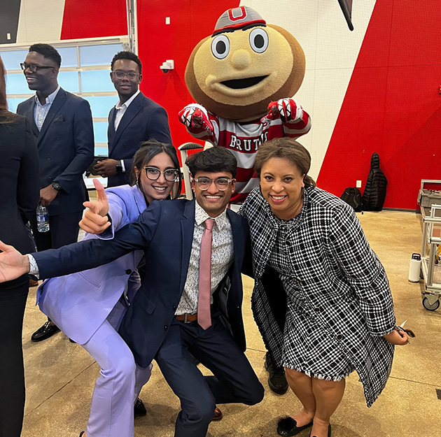 Yasmeen Quadri with people at the President's Buckeye Accelerator pitch finale