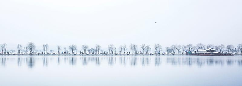 West Lake in Winter by Yifei Miao 
