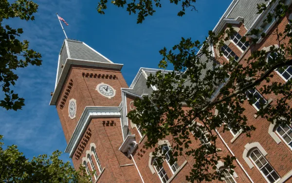 University Hall - Horizontal