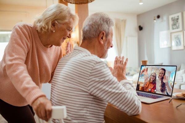 grandparents video call their family