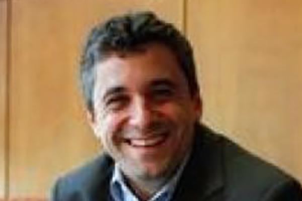 Steven Levitsky headshot